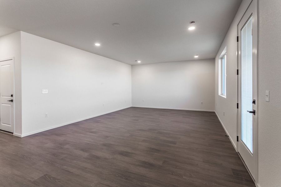 Spacious, unfurnished interior of a new home in Bloom, Fort Collins (Image 31).