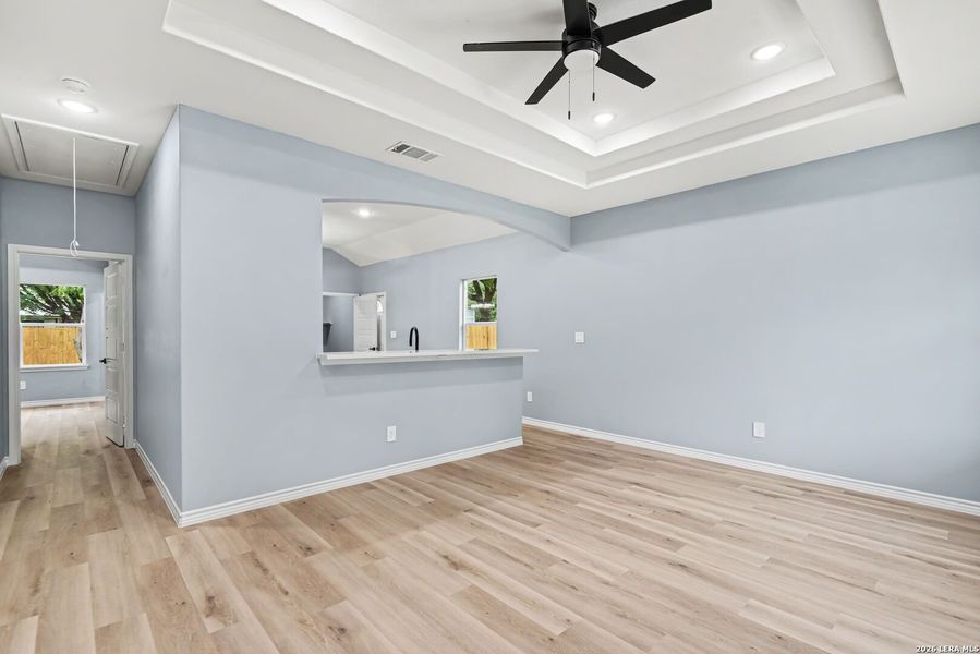 Spacious, unfurnished interior of a new home in , San Antonio (Image 20).