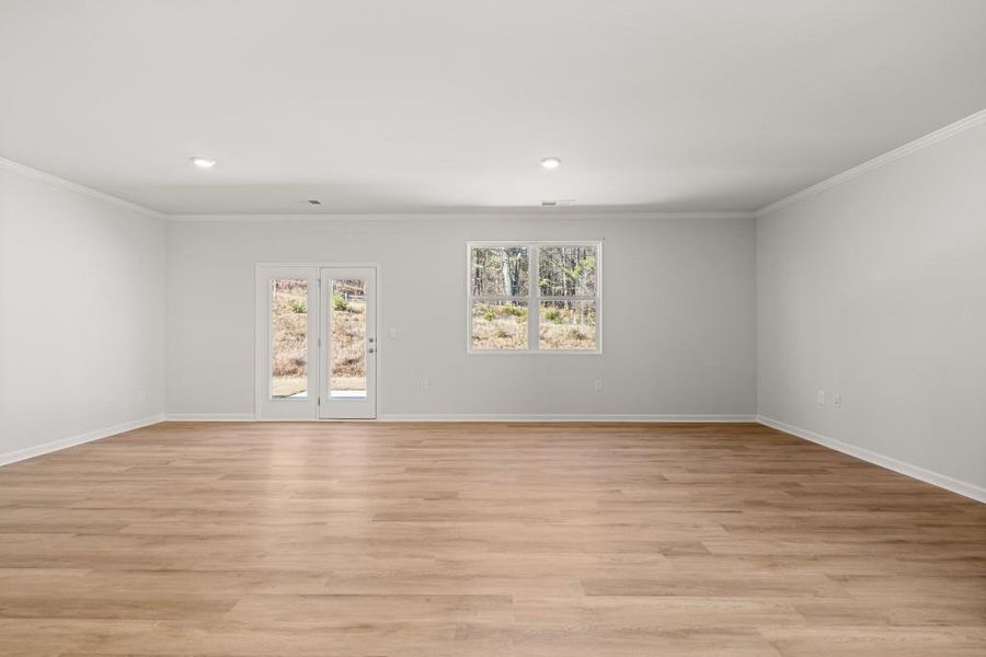 Spacious, unfurnished interior of a new home in Northwoods at Mirror Lake, Villa Rica (Image 36).