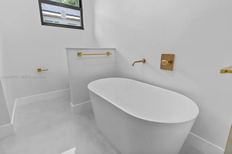 Image 38 of a home in .
