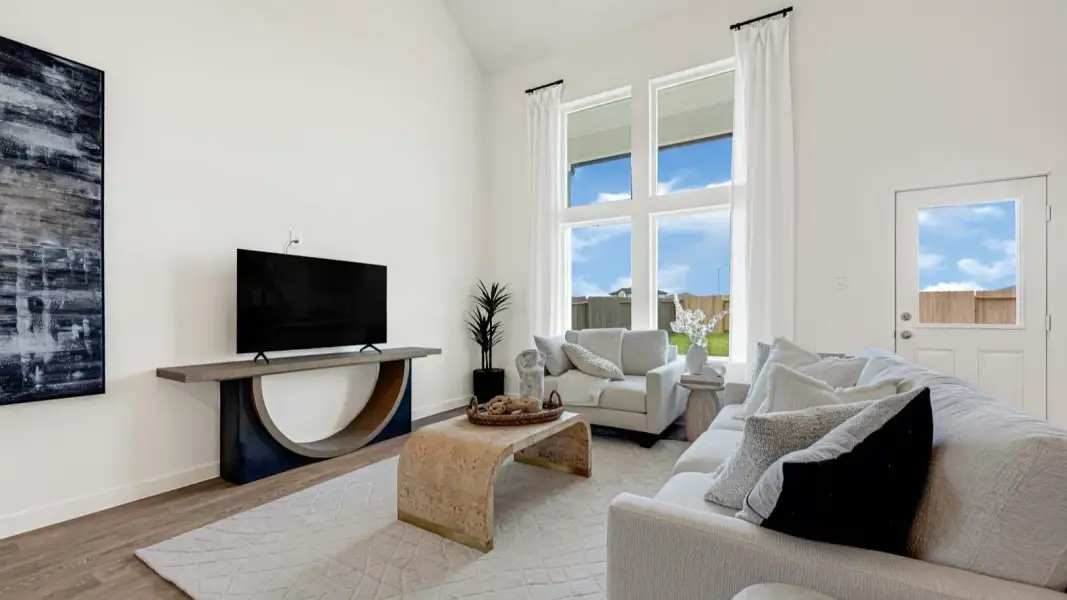 Furnished interior view inside a new home in Evergreen, Rosenberg (Image 8).