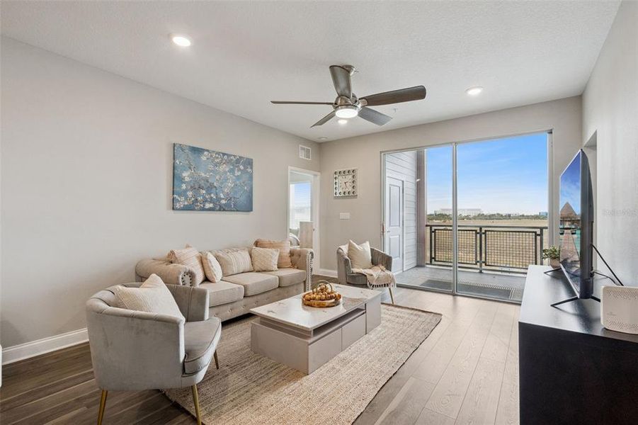 Furnished interior view inside a new home in , Orlando (Image 28). Furnished interior view inside a new home in , Orlando (Image 28).