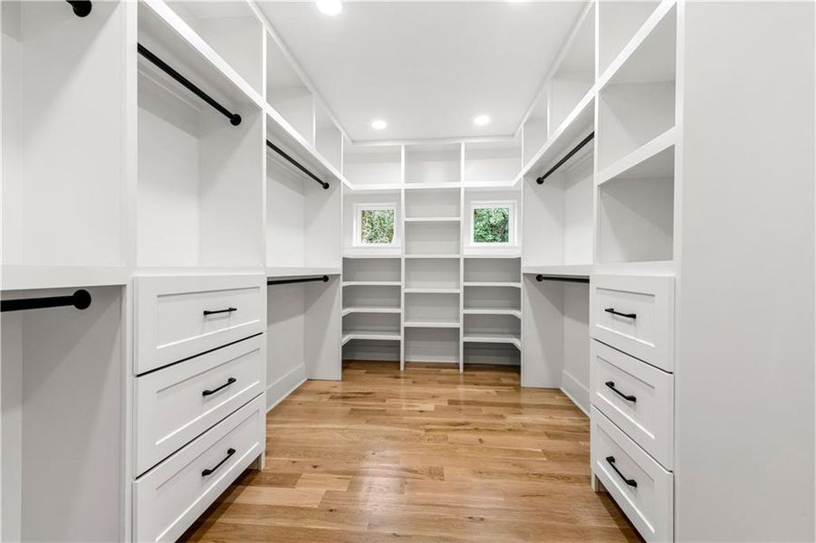 Furnished interior view inside a new home in , Smyrna (Image 17).