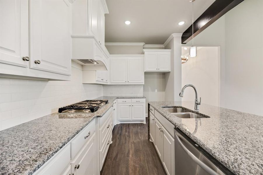 Furnished interior view inside a new home in Heath Golf and Yacht, Heath (Image 8).