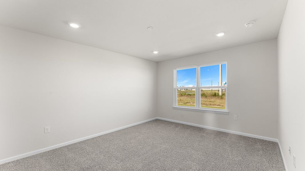 Spacious, unfurnished interior of a new home in Liberty, Panama City (Image 25).