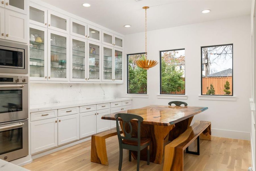 Furnished interior view inside a new home in , Dallas (Image 21).