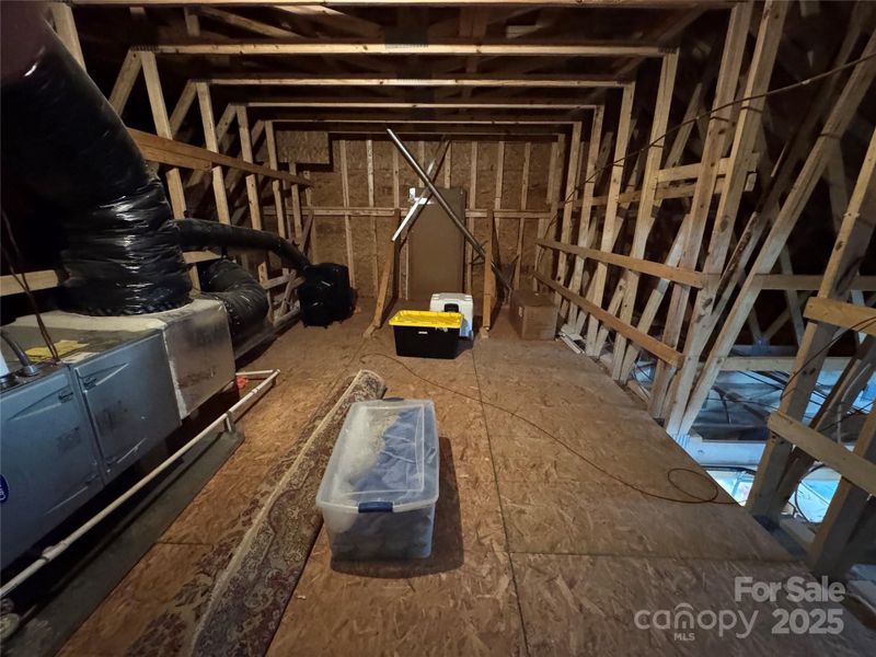 Amazing Attic Storage 12'x22'x8' height Amazing Attic Storage 12'x22'x8' height