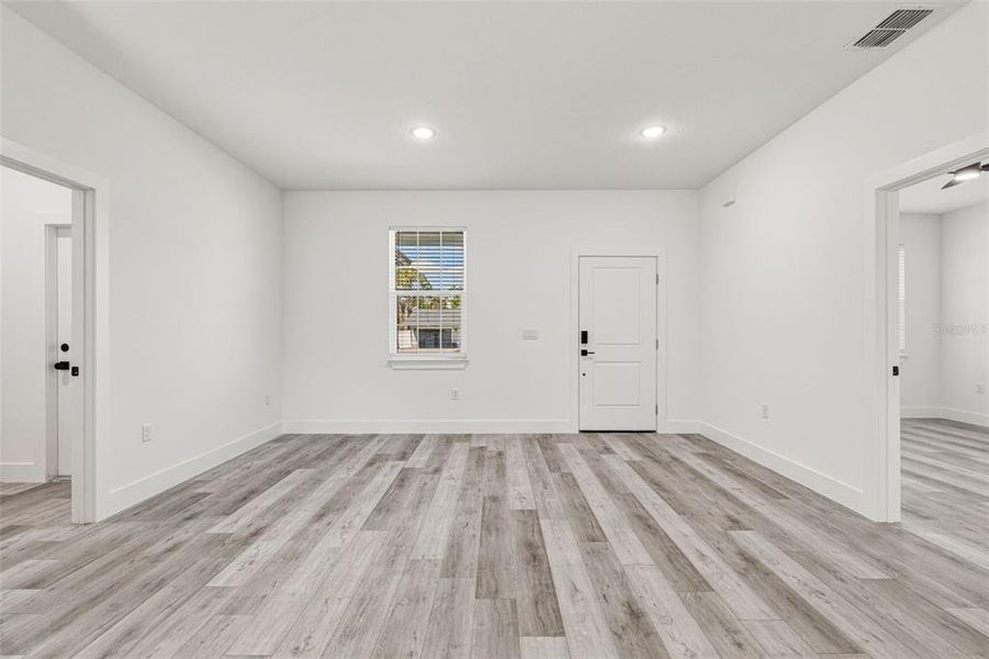 Spacious, unfurnished interior of a new home in , North Port (Image 17).