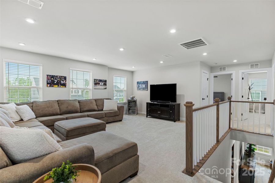 Furnished interior view inside a new home in , Spartanburg (Image 10).