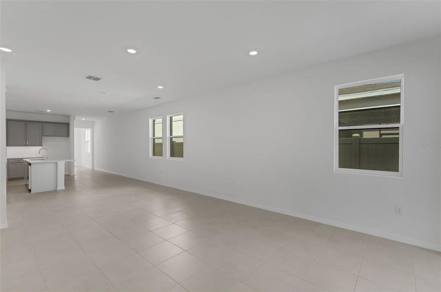 Spacious, unfurnished interior of a new home in Seaire, Parrish (Image 19).