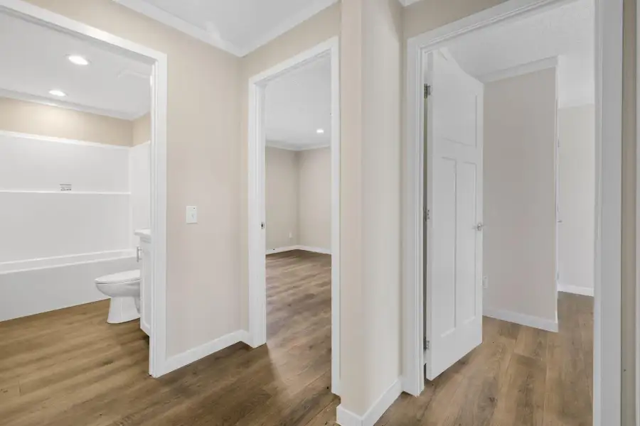 57-web-or-mls-16918 Property-47