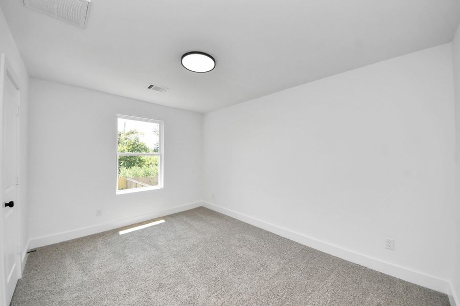 Spacious, unfurnished interior of a new home in , Huffman (Image 19).
