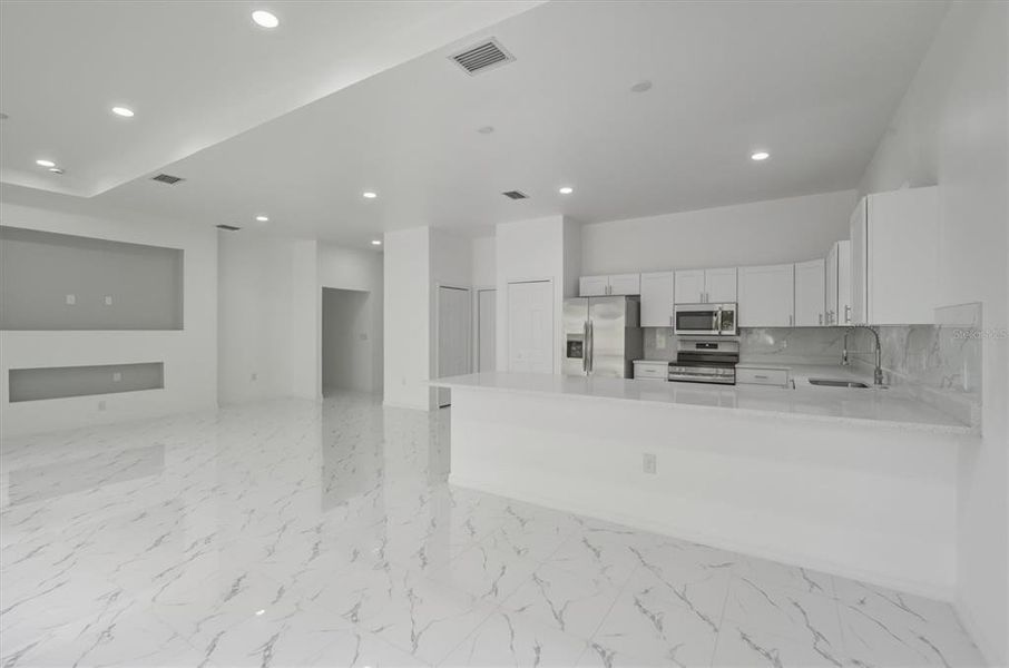 Spacious, unfurnished interior of a new home in , Punta Gorda (Image 56). Spacious, unfurnished interior of a new home in , Punta Gorda (Image 56).