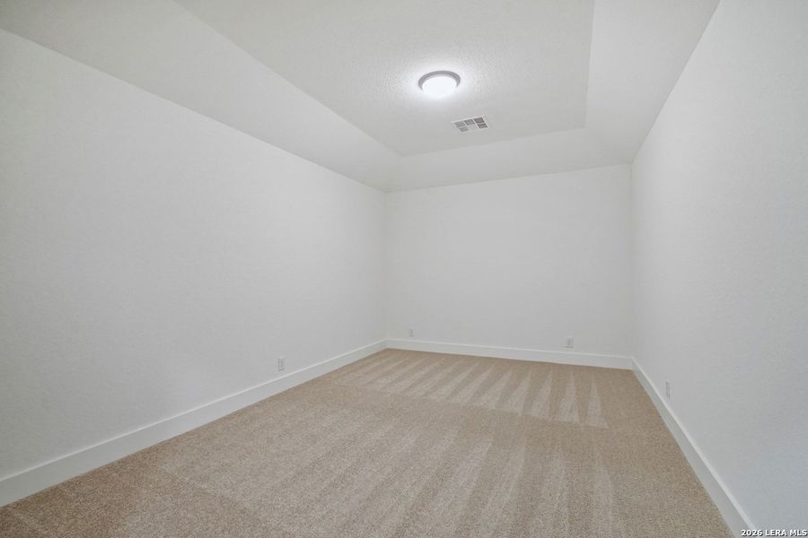 Spacious, unfurnished interior of a new home in Alsatian Oaks, Castroville (Image 22).