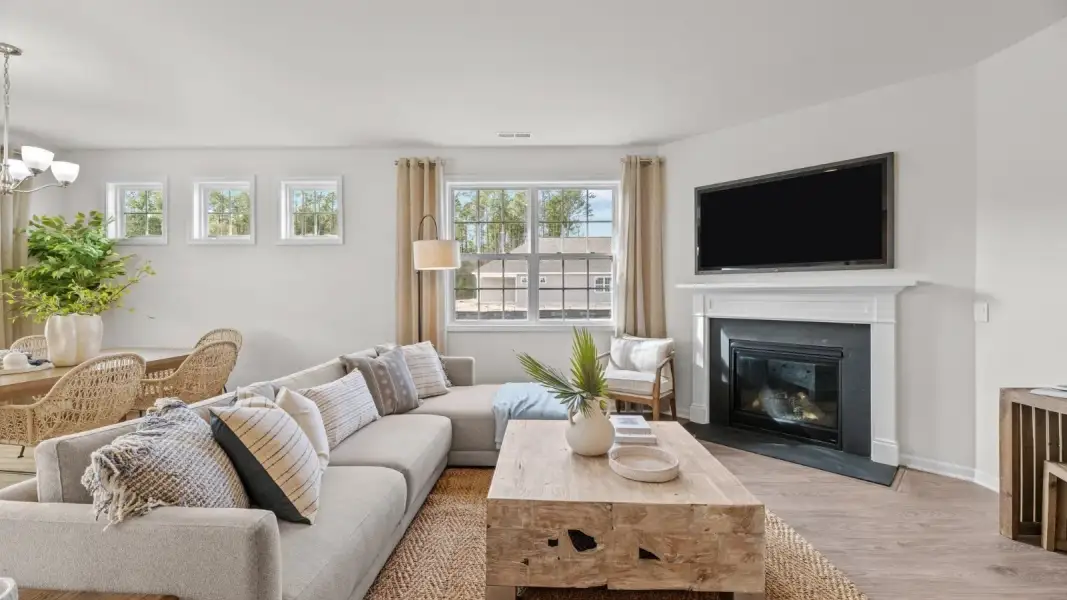 Furnished interior view inside a new home in Chambray, New Bern (Image 17).