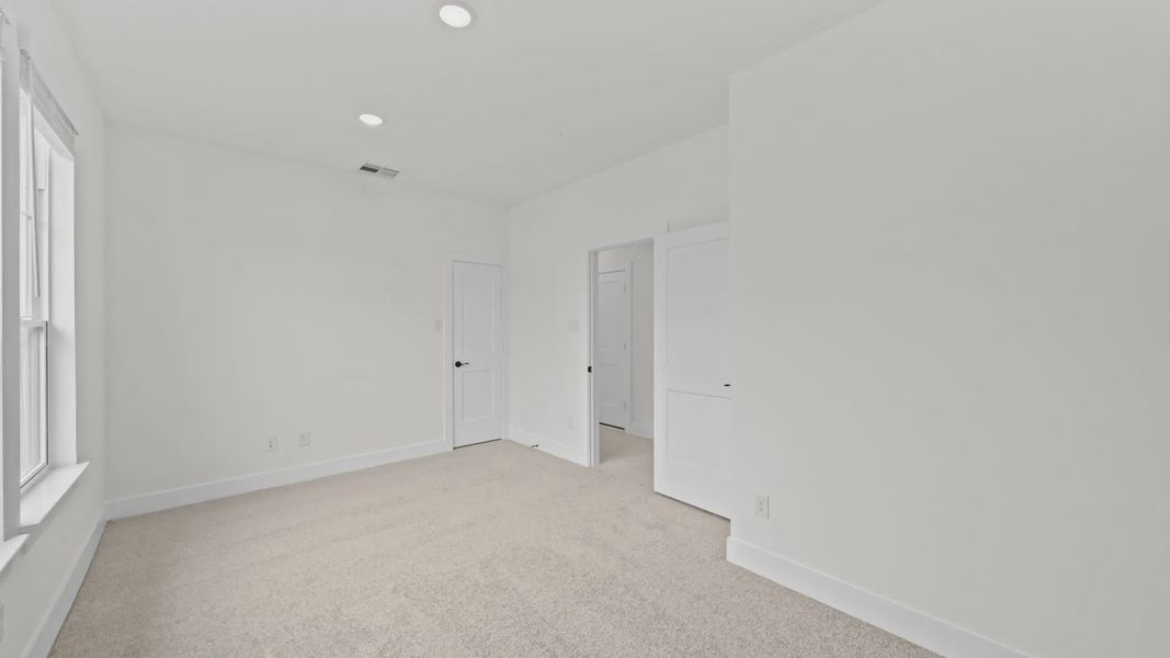 Spacious, unfurnished interior of a new home in Elyson Courtyard Collection, Katy (Image 14). Spacious, unfurnished interior of a new home in Elyson Courtyard Collection, Katy (Image 14).