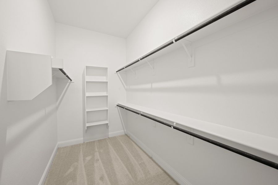 Spacious, unfurnished interior of a new home in Sheppard's Place, Waxahachie (Image 25).