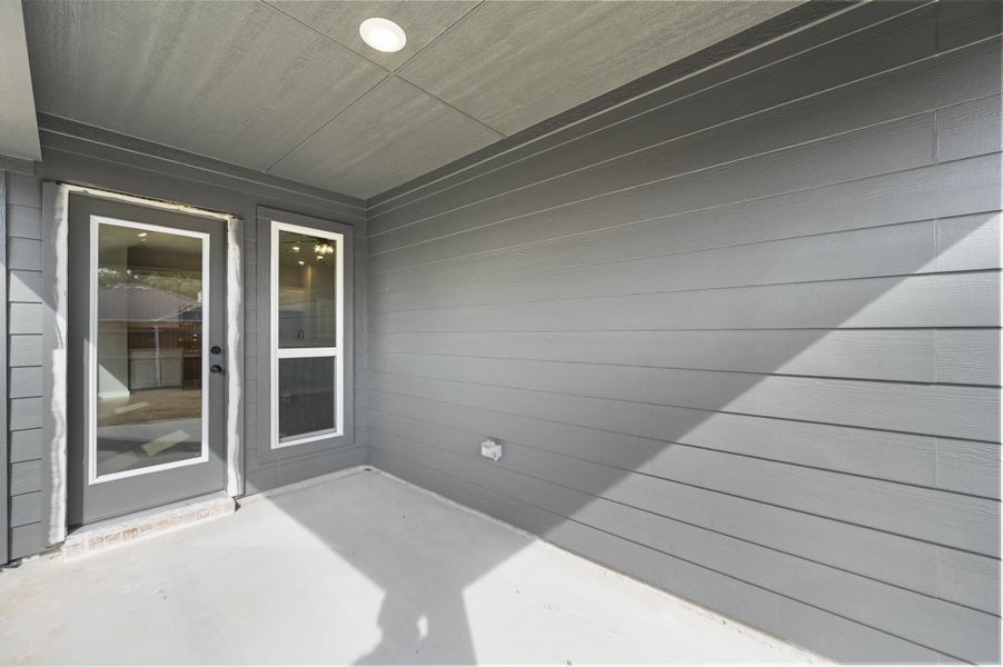 Representative exterior details of a home built from the Hanover by Cheldan Homes in Sunset Ridge, Keene (Image 37). Representative exterior details of a home built from the Hanover by Cheldan Homes in Sunset Ridge, Keene (Image 37).