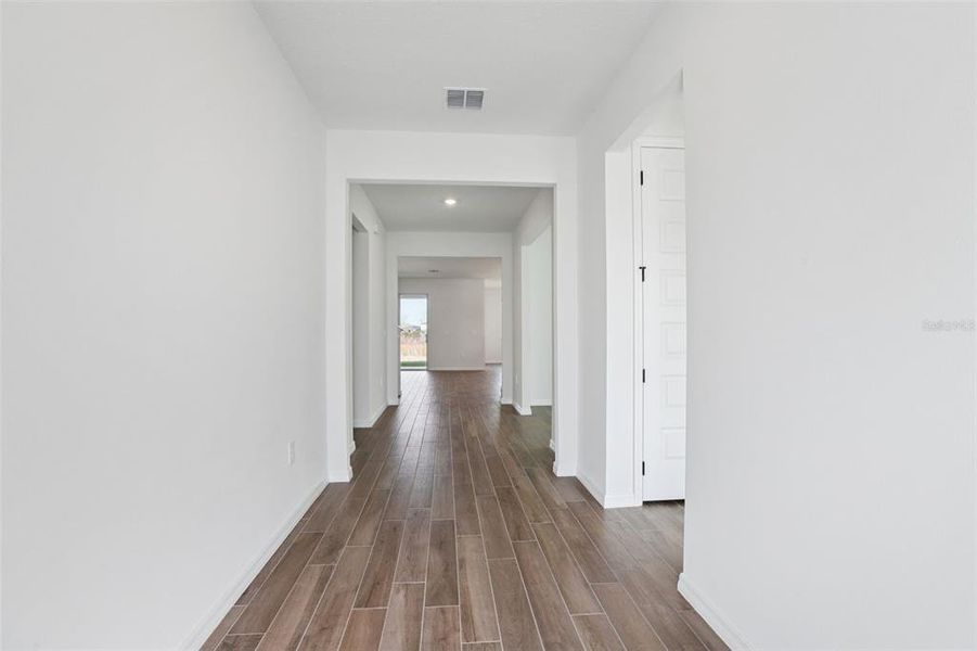 Spacious, unfurnished interior of a new home in Two Rivers - Signature Series, Zephyrhills (Image 33). Spacious, unfurnished interior of a new home in Two Rivers - Signature Series, Zephyrhills (Image 33).