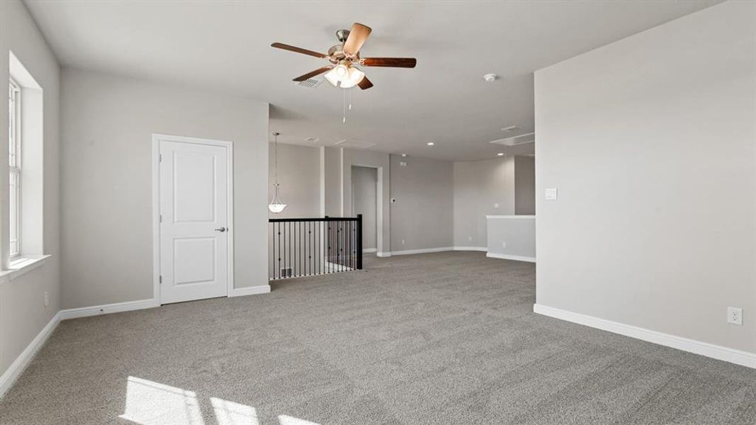 Spacious, unfurnished interior of a new home in Treeline, Justin (Image 23).