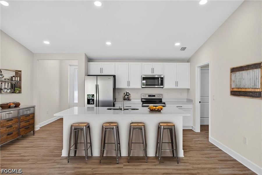 Furnished interior view inside a new home in Cape Coral, Cape Coral (Image 6).
