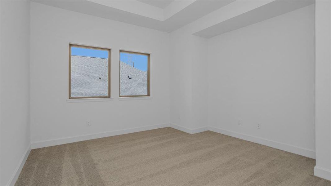 Spacious, unfurnished interior of a new home in Trinity Falls, McKinney (Image 15).