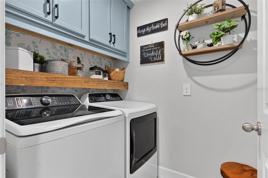 Furnished interior view inside a new home in , Lakewood Ranch (Image 15).