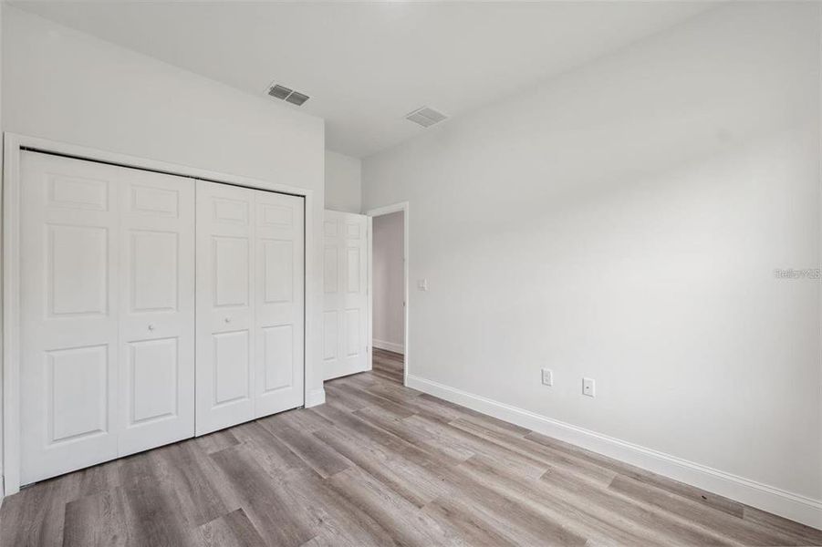 Spacious, unfurnished interior of a new home in , Ocala (Image 34).