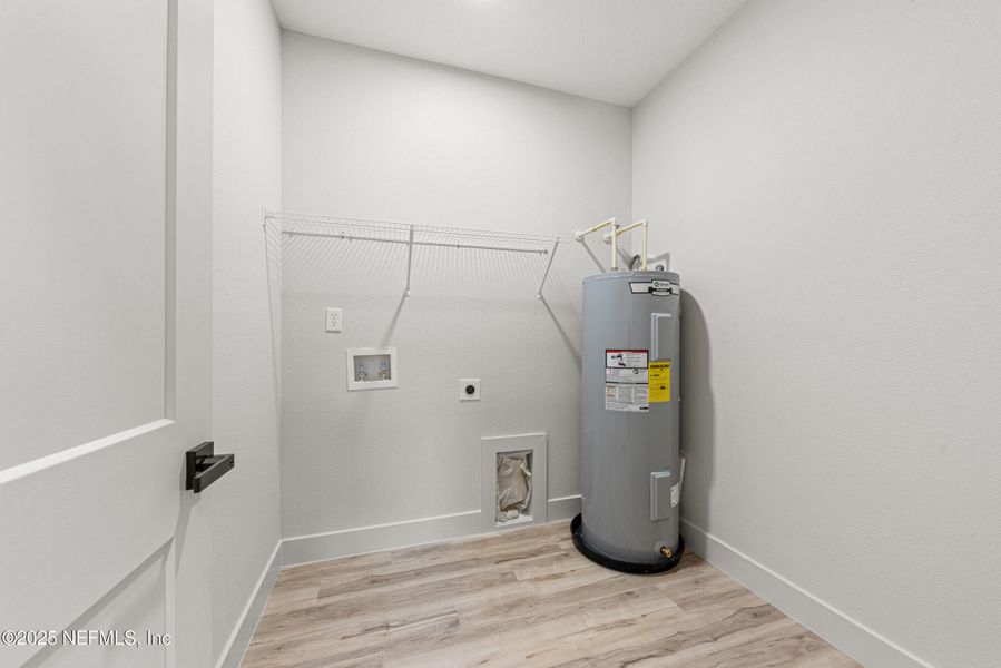 Furnished interior view inside a new home in , Jacksonville (Image 9).