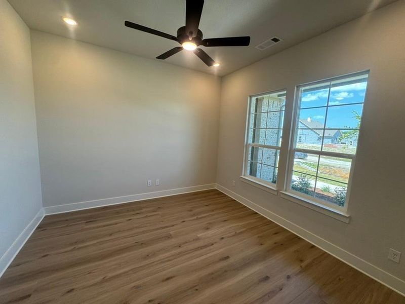 Spacious, unfurnished interior of a new home in Creekview Addition, Van Alstyne (Image 9).
