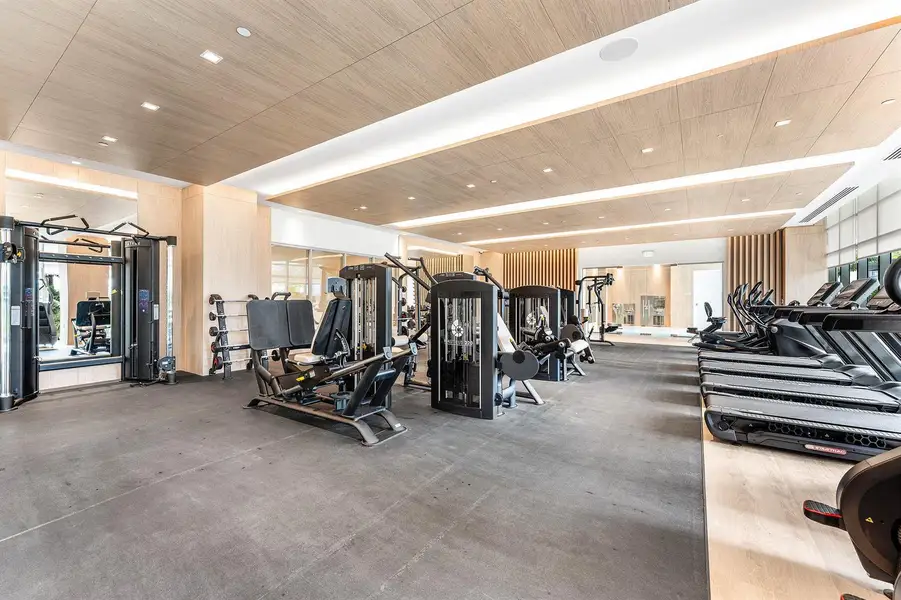 043-220LakeShoreDrive-2023-LakePark-FL-3