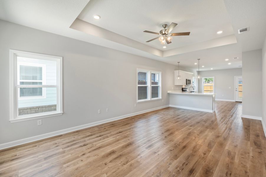 Representative unfurnished interior of a home built from the Austin by CJL Homes in Longview Estates, Crestview (Image 13).
