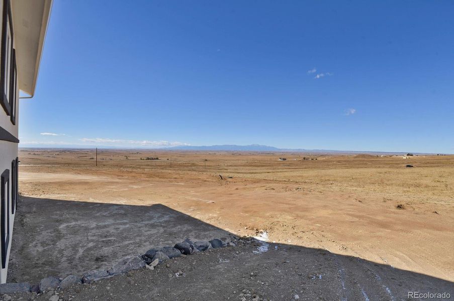 Exterior details and patio area of a home in , Calhan (Image 16).