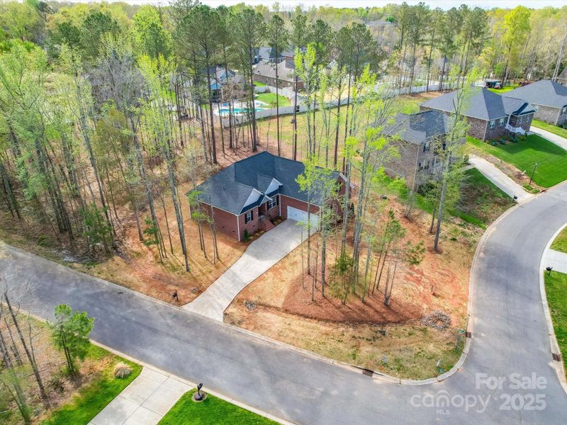 Image 35 of a home in .