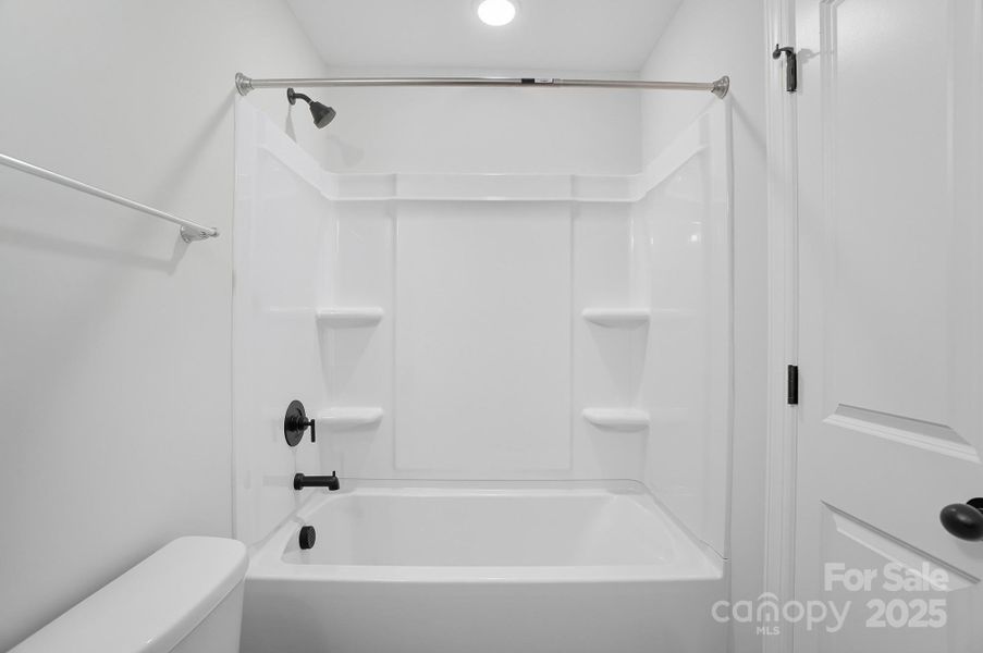 Image 38 of a home in .