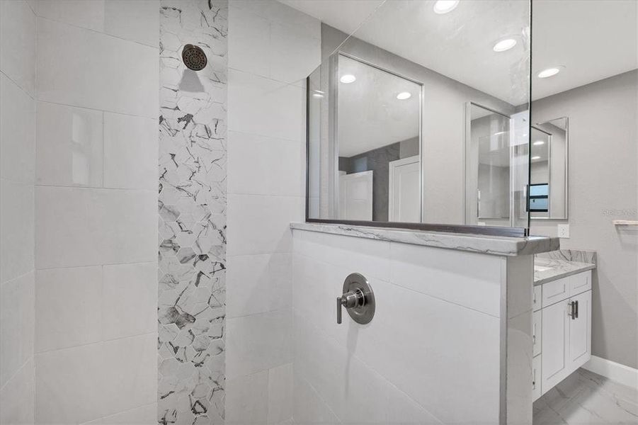 Furnished interior view inside a new home in , Port Charlotte (Image 8).