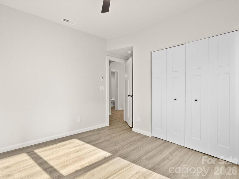 Spacious, unfurnished interior of a new home in , Waynesville (Image 15).