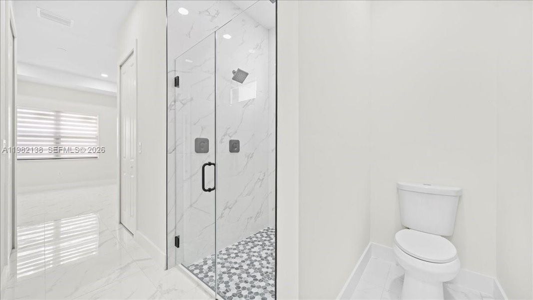 Furnished interior view inside a new home in , Cape Coral (Image 8).