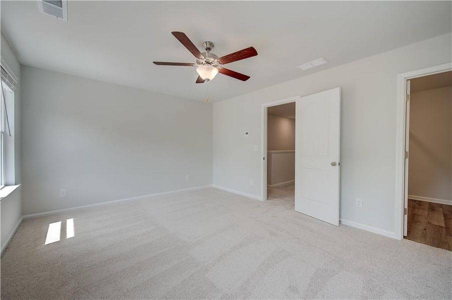 Spacious, unfurnished interior of a new home in Avery Landing, McDonough (Image 25).