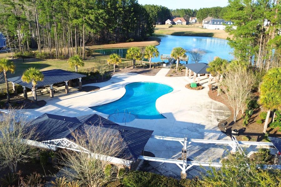 Community amenities in , Moncks Corner (Image 11).