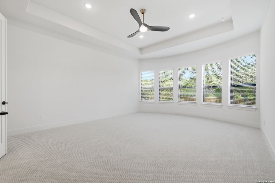 Spacious, unfurnished interior of a new home in Shavano Highlands, San Antonio (Image 23). Spacious, unfurnished interior of a new home in Shavano Highlands, San Antonio (Image 23).
