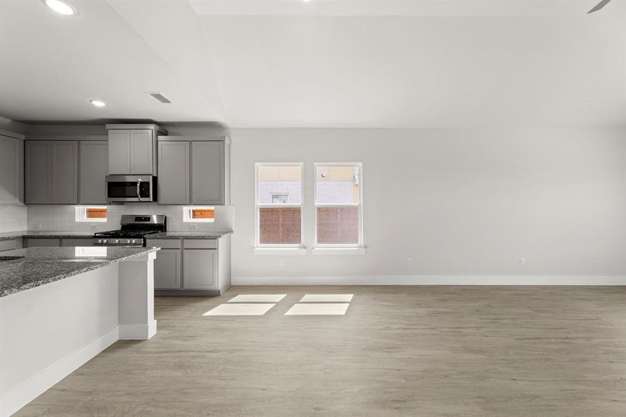 14. 2020 Jasper - Dining (2)