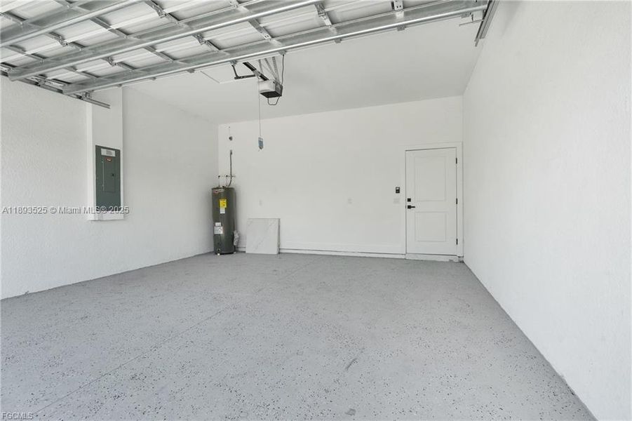 Spacious, unfurnished interior of a new home in , Lehigh Acres (Image 13). Spacious, unfurnished interior of a new home in , Lehigh Acres (Image 13).