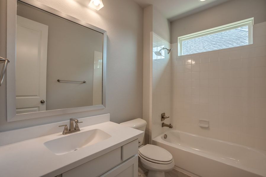 Plan 1120 Secondary Bathroom Representative Image