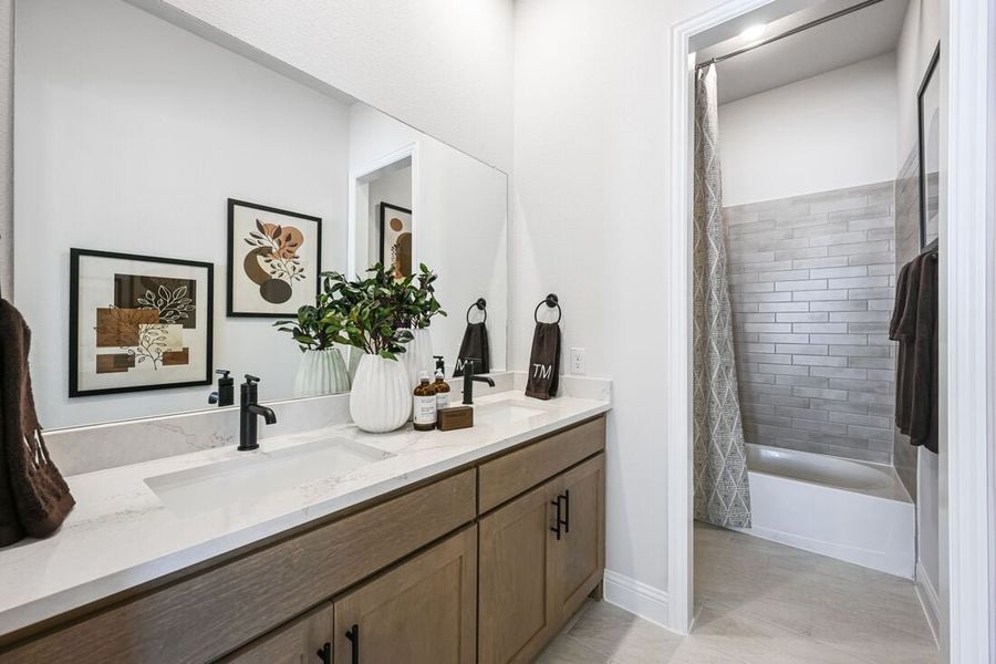 Representative furnished interior of a home built from the Courtney by Taylor Morrison in The Ridge at Northlake 70s, Northlake (Image 20). Representative furnished interior of a home built from the Courtney by Taylor Morrison in The Ridge at Northlake 70s, Northlake (Image 20).