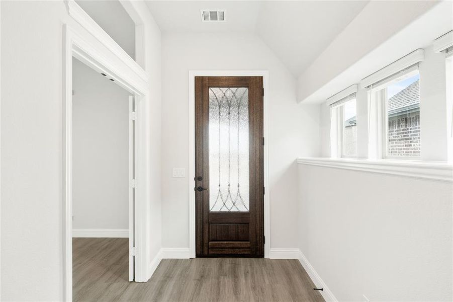 Spacious, unfurnished interior of a new home in Creekview Meadows, Pilot Point (Image 33).