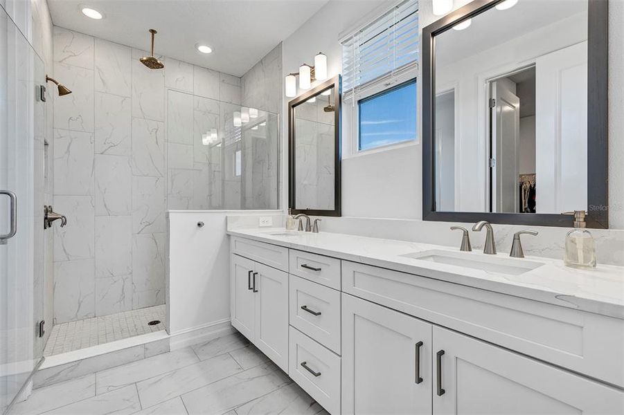 Furnished interior view inside a new home in SouthShore Yacht Club: Somerset Preserve, Ruskin (Image 27). Furnished interior view inside a new home in SouthShore Yacht Club: Somerset Preserve, Ruskin (Image 27).