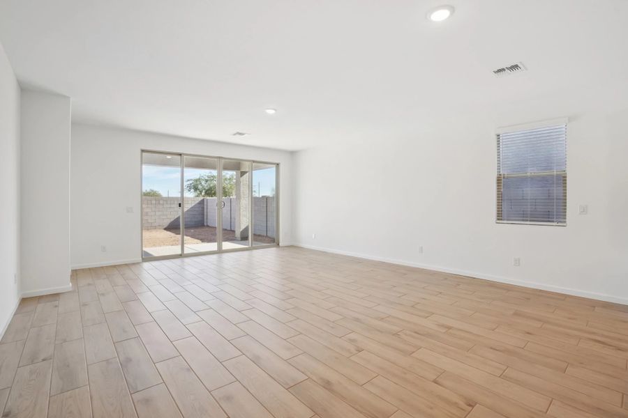 Representative images and renderings are for illustrative purposes. Actual structural options and design finishes of home may vary. Representative images and renderings are for illustrative purposes. Actual structural options and design finishes of home may vary.