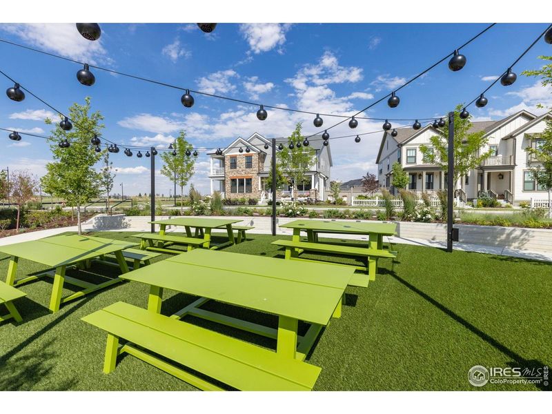 Community amenities in , Erie (Image 28).