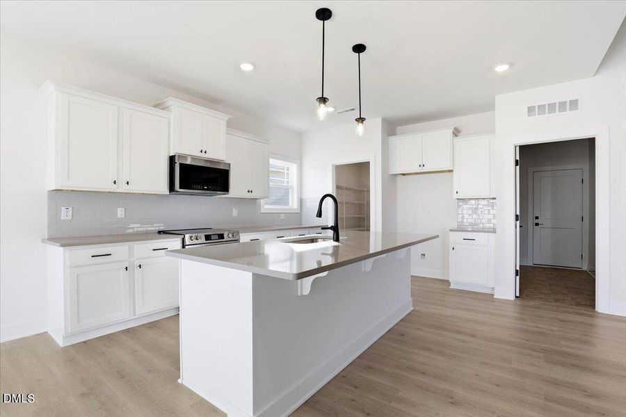 2505 another Kitchen angle 2505 another Kitchen angle